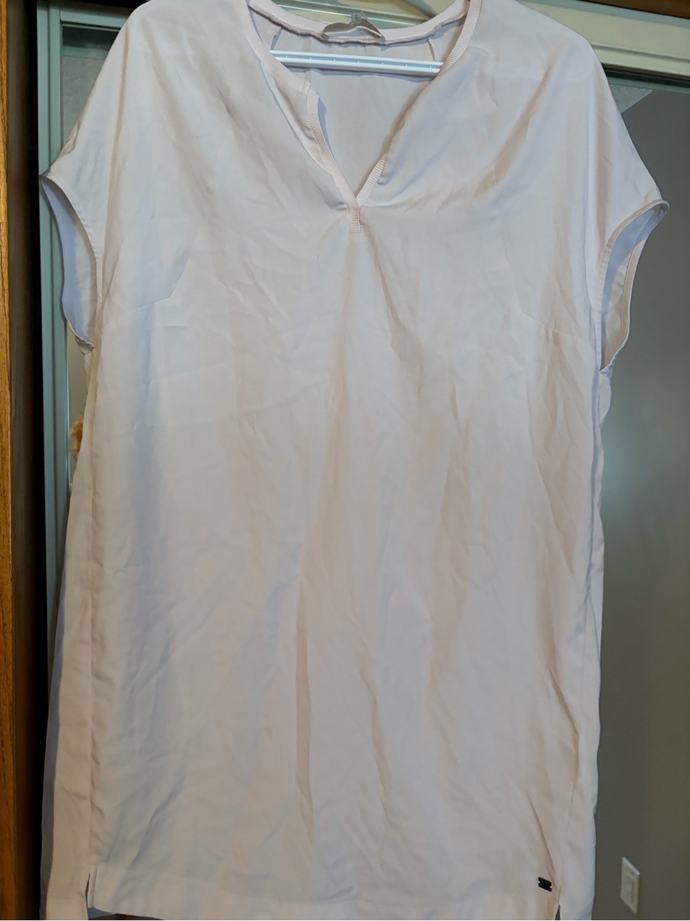 Monk & Lou Light Pink Cap-Sleeve Notch Tunic